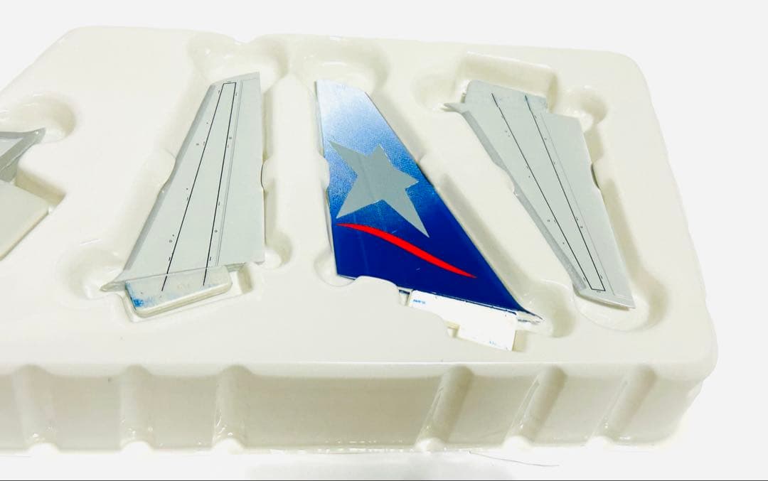 航空機・ヘリコプター hogan wings 1/200 B777-200 LAN CARGO