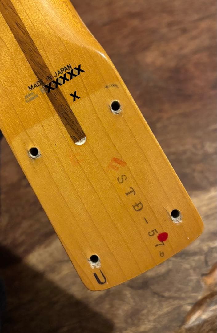 Fender Stratocaster 1984〜87 Eシリアル　日本製