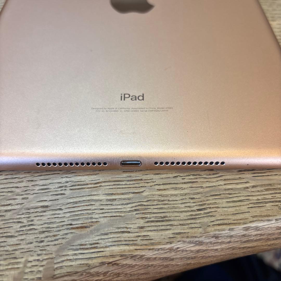美品 iPad 第6世代 32GB Wi-Fiモデル ゴールド バッテリー79%