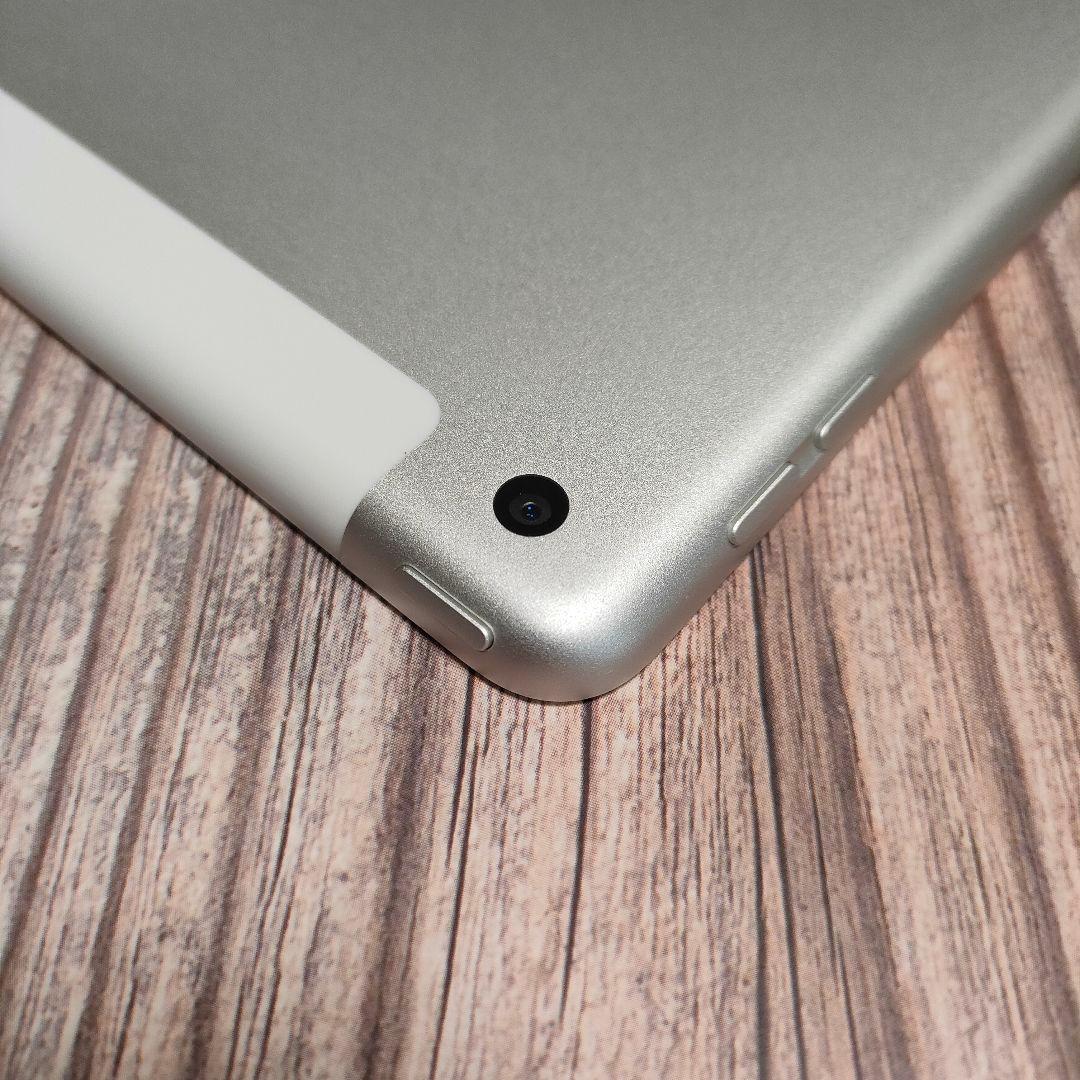 apple iPad 第7世代 32GB SIMフリー シルバー 美品