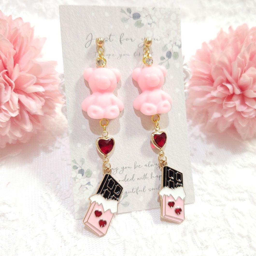 １点限定★バレンタイン♡とろみピンクのベアとクリスタルハート＆板チョコ ピアス