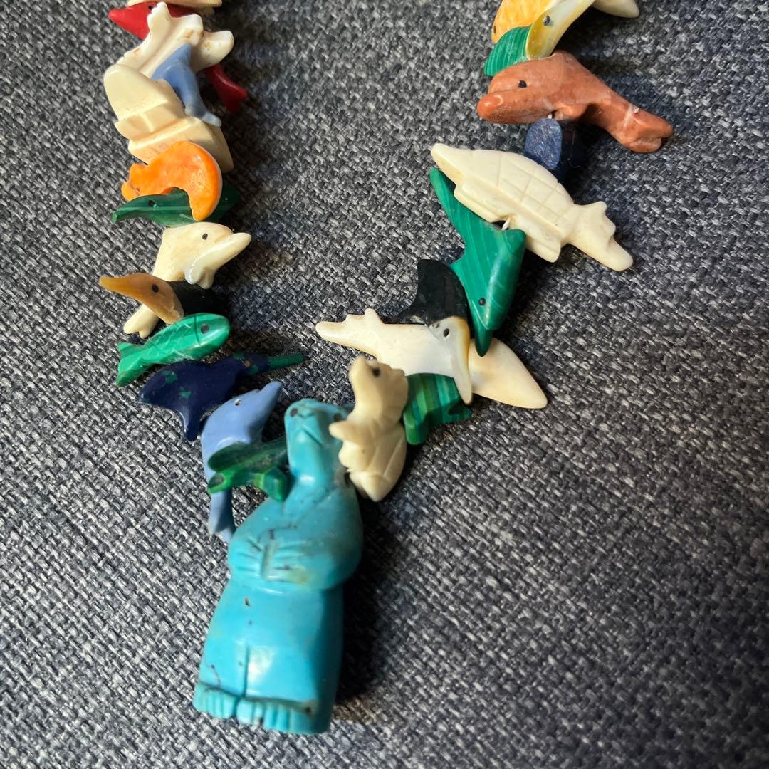 インディアンジュエリー　ズニ族　フェティッシュ　ネックレス　アニマル