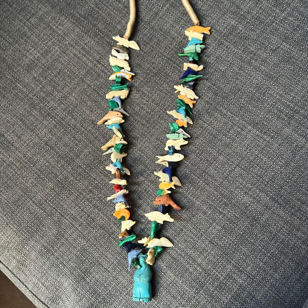 インディアンジュエリー　ズニ族　フェティッシュ　ネックレス　アニマル