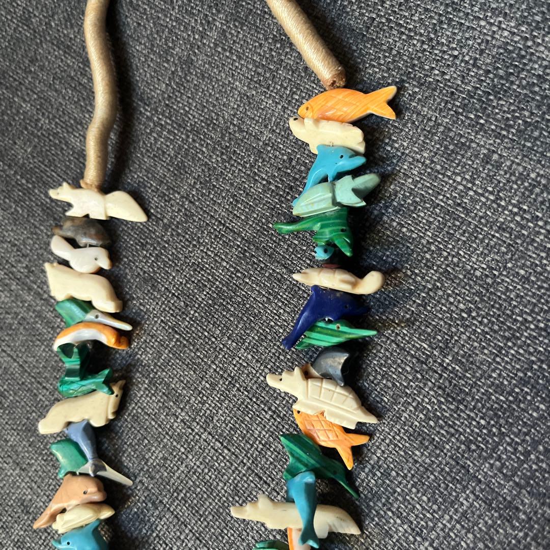 インディアンジュエリー　ズニ族　フェティッシュ　ネックレス　アニマル