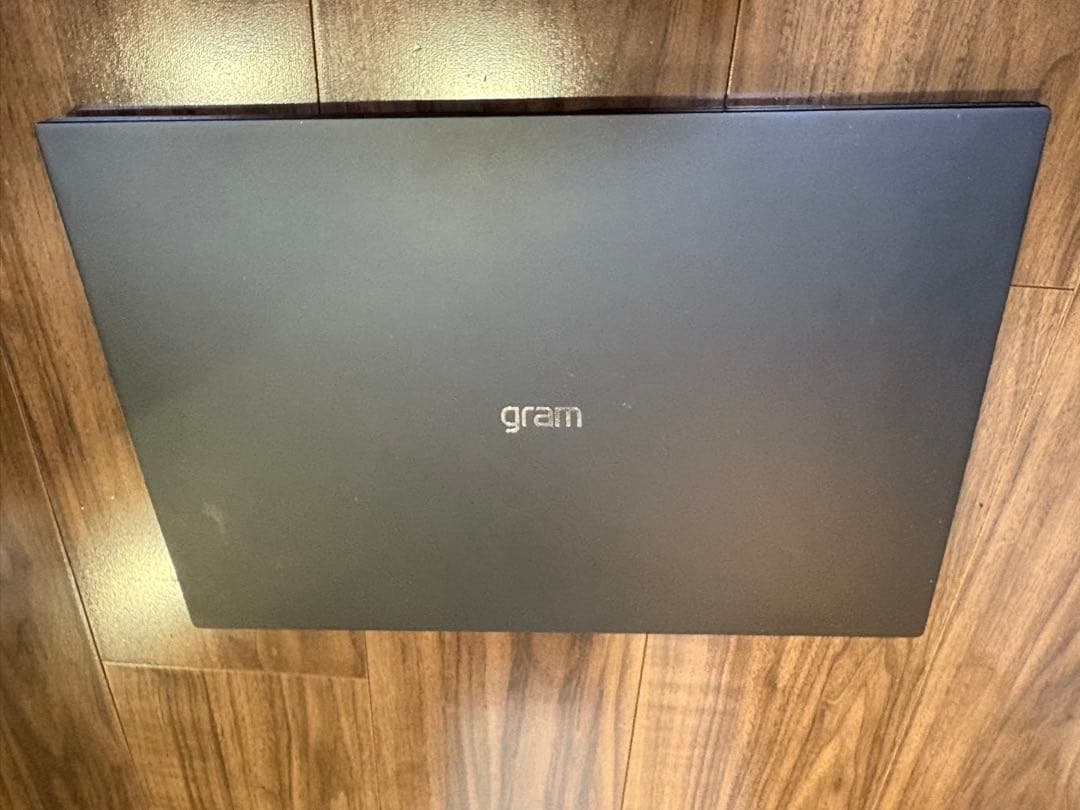 2022モデル LG gram 第12世代i7 16GB/1TB