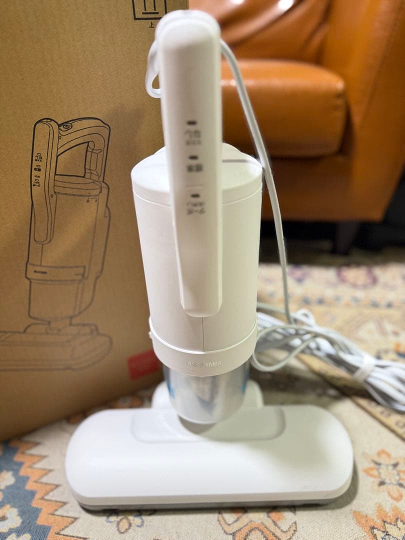 アイリスオーヤマ 布団クリーナー FCA-B2H-W