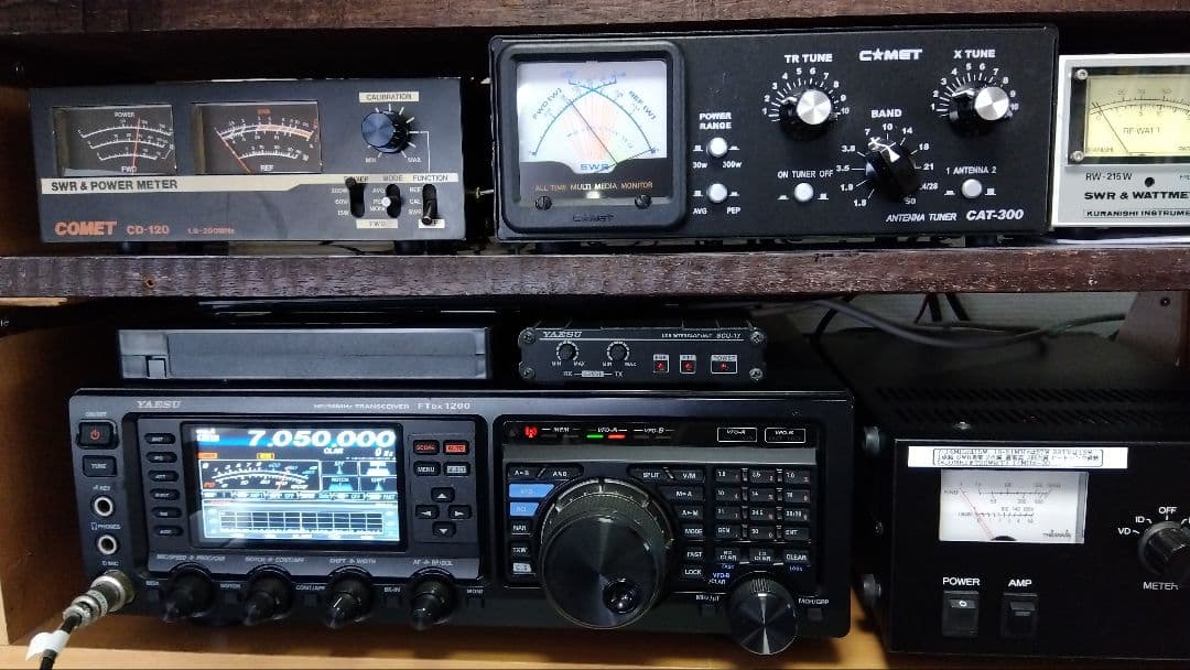 FTDX1200 (100W)及びSCUー17インターフェースユニット 中古