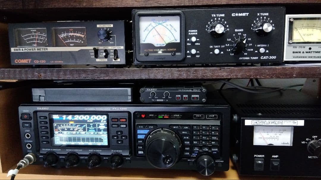 FTDX1200 (100W)及びSCUー17インターフェースユニット 中古