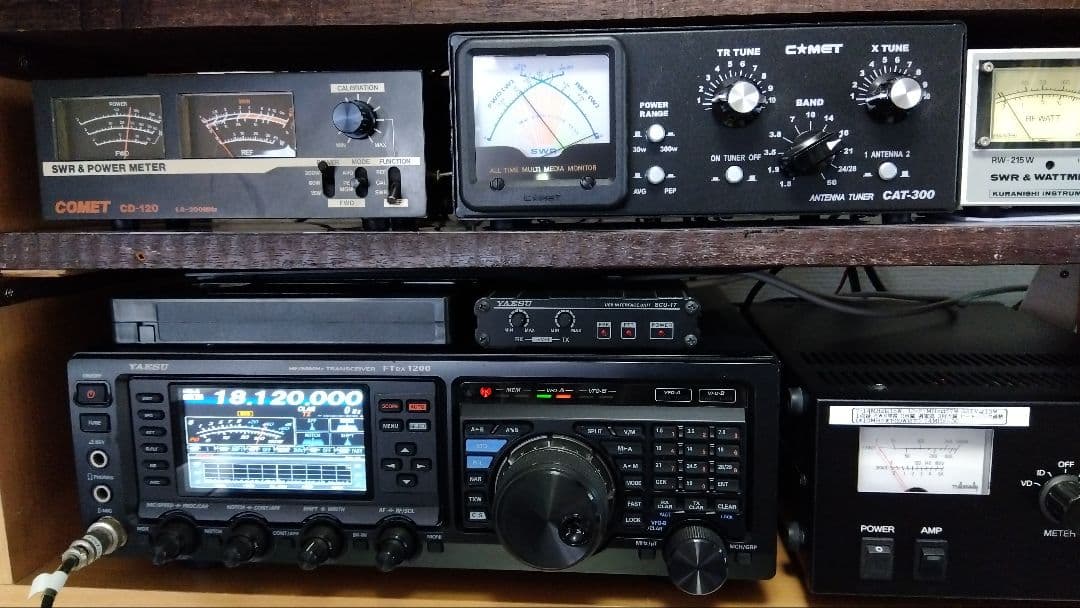 FTDX1200 (100W)及びSCUー17インターフェースユニット 中古