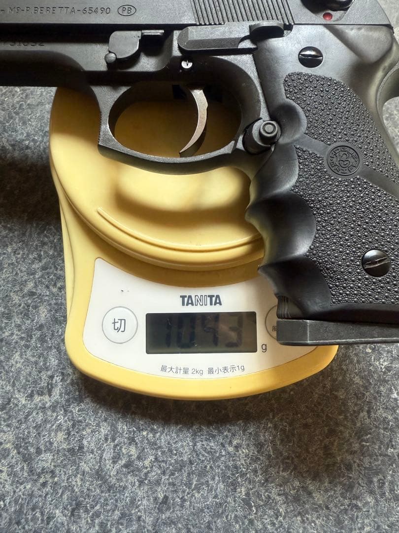 ヘビーウエイト KSC? ベレッタM92F ガスガン ケース付き　金属製スライド