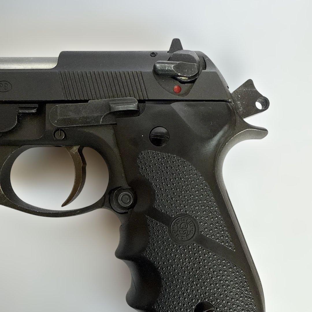 ヘビーウエイト KSC? ベレッタM92F ガスガン ケース付き　金属製スライド