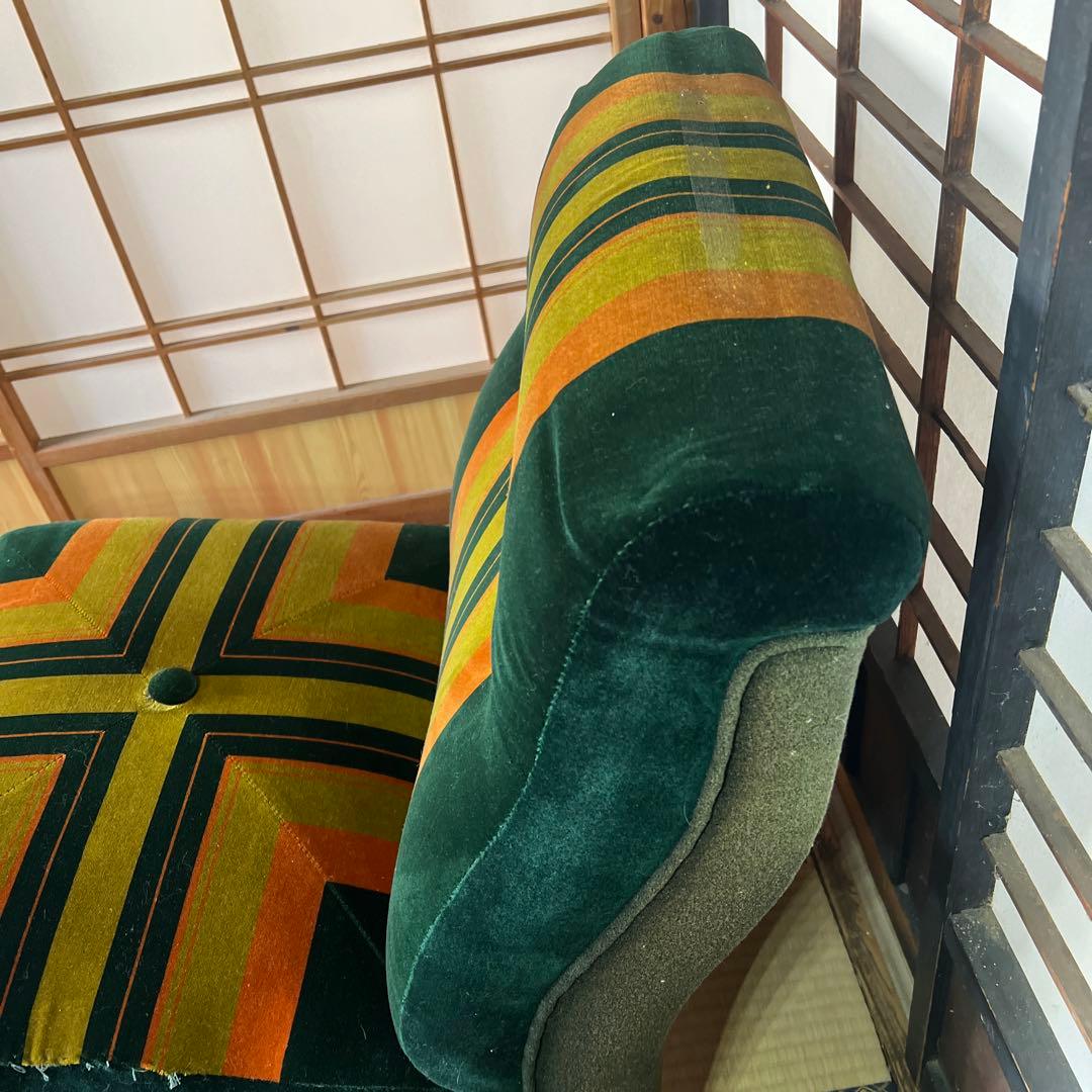 レトロなモケット1人掛けソファ②