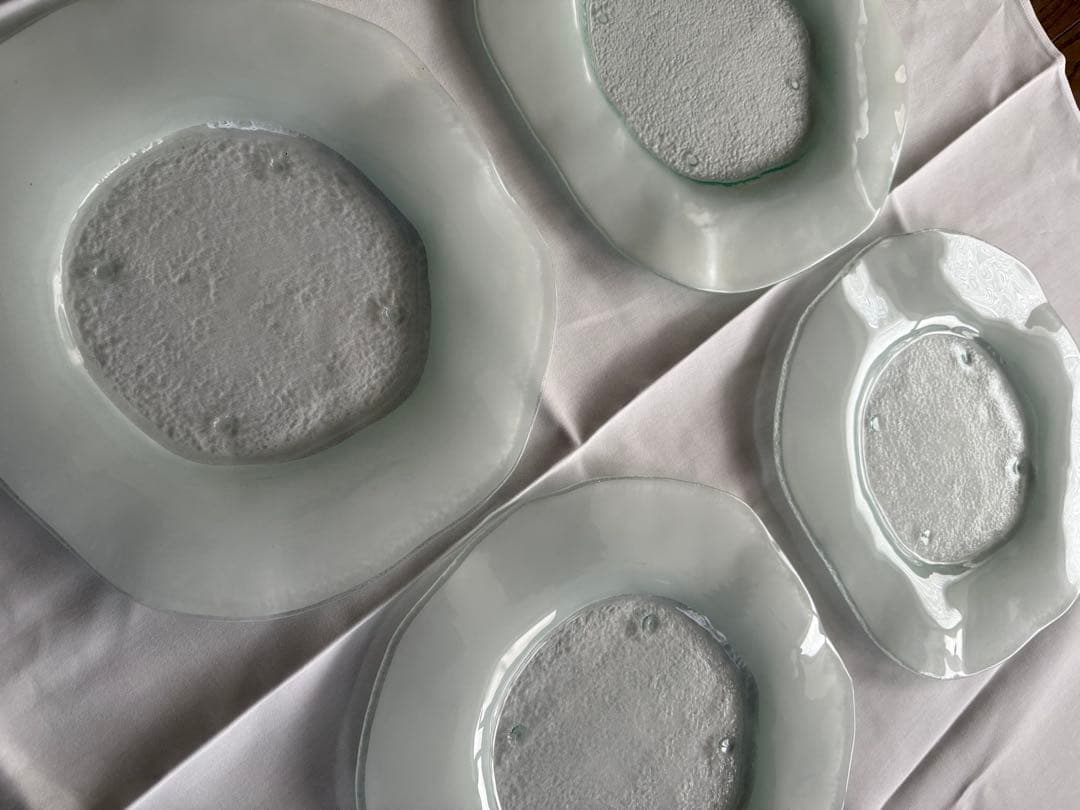 スペイン製グラススタジオ　円皿(ホワイト)