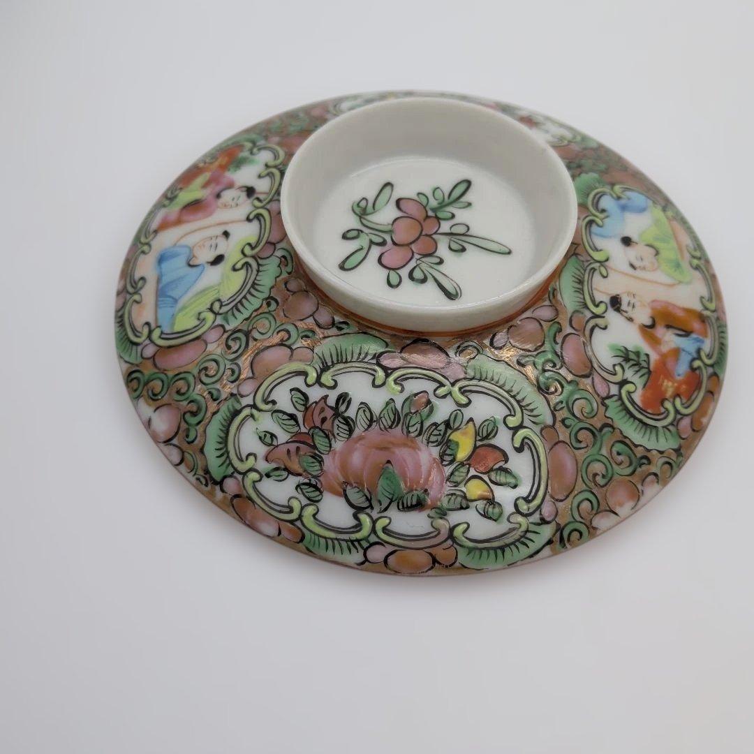 中国古美術 清時代 広彩 人物文 開光人物 草花文 五彩 人物故事時代物 絵皿