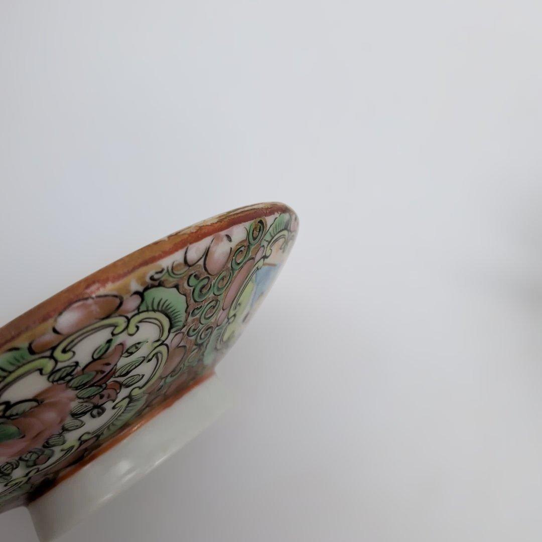 中国古美術 清時代 広彩 人物文 開光人物 草花文 五彩 人物故事時代物 絵皿