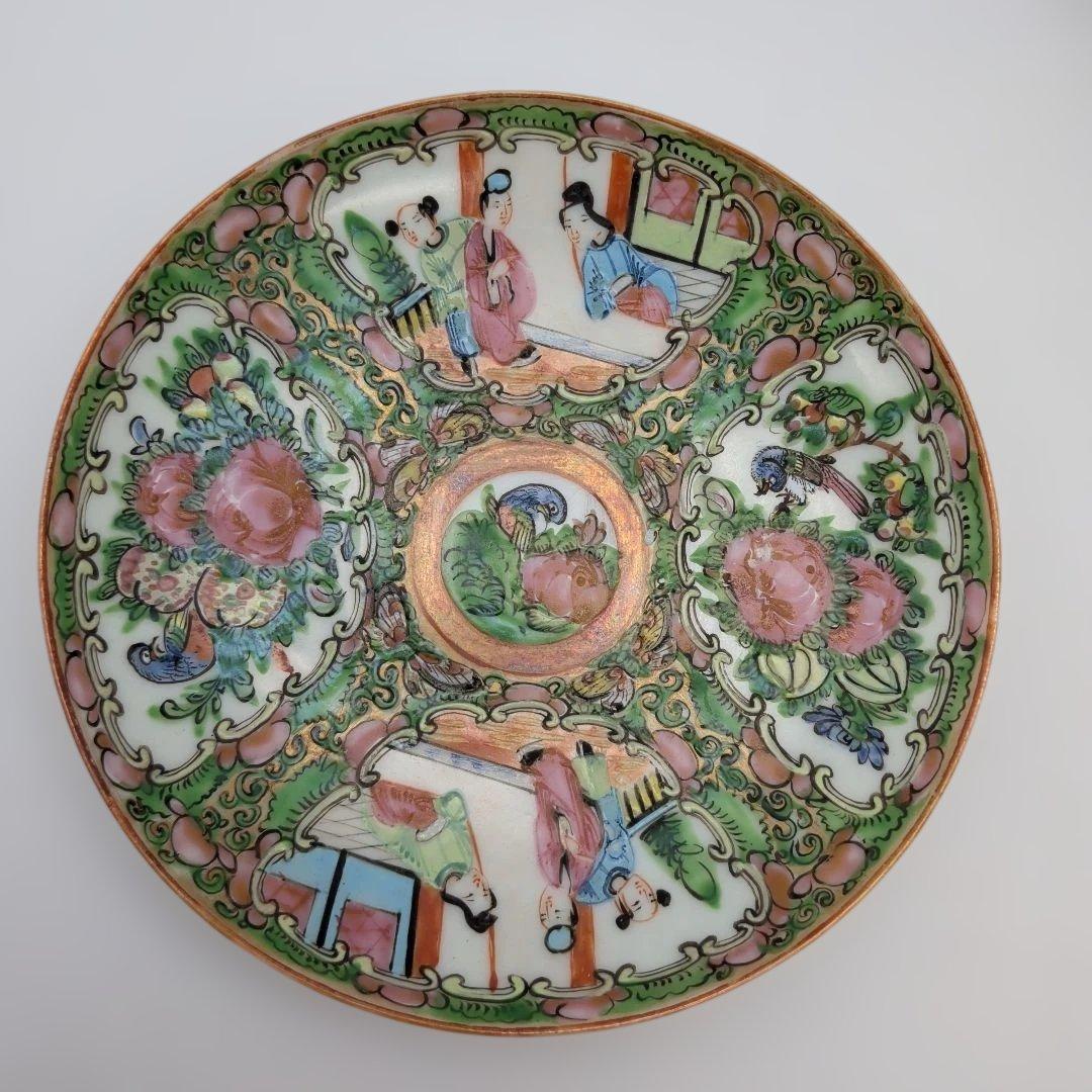 中国古美術 清時代 広彩 人物文 開光人物 草花文 五彩 人物故事時代物 絵皿