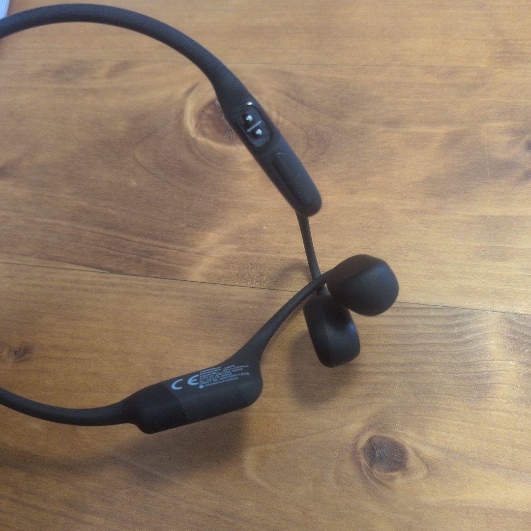 OpenRun by Shokz S803 骨伝導イヤホン 　充電コードつき②
