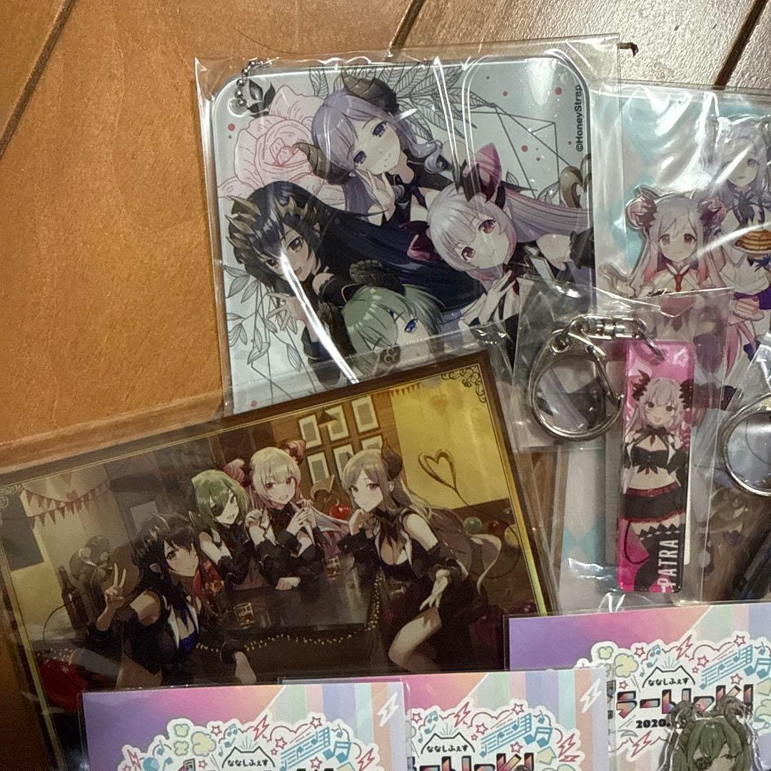 Honey Strap 4人組グッズ集