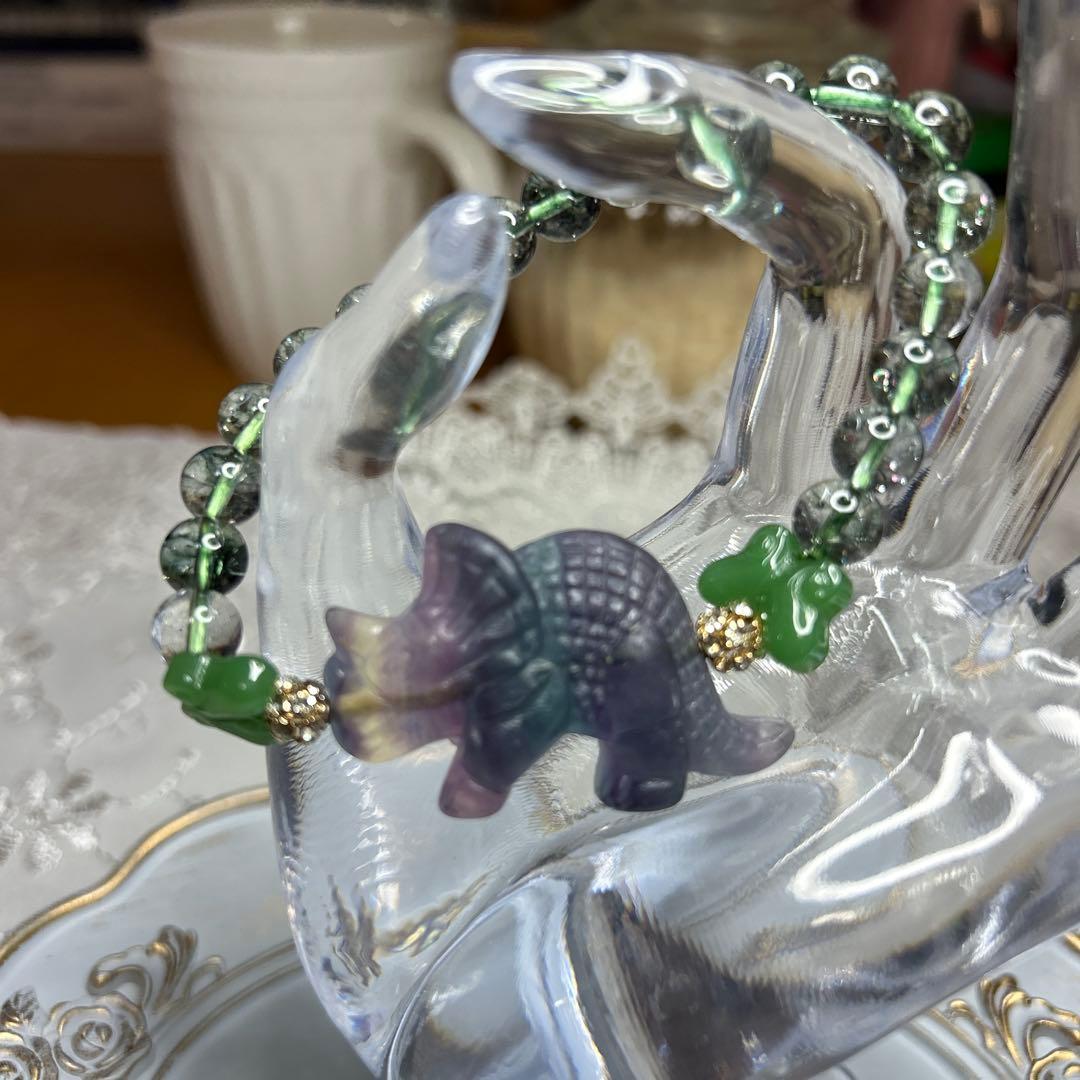 フローライト 恐竜チャーム ブレスレット