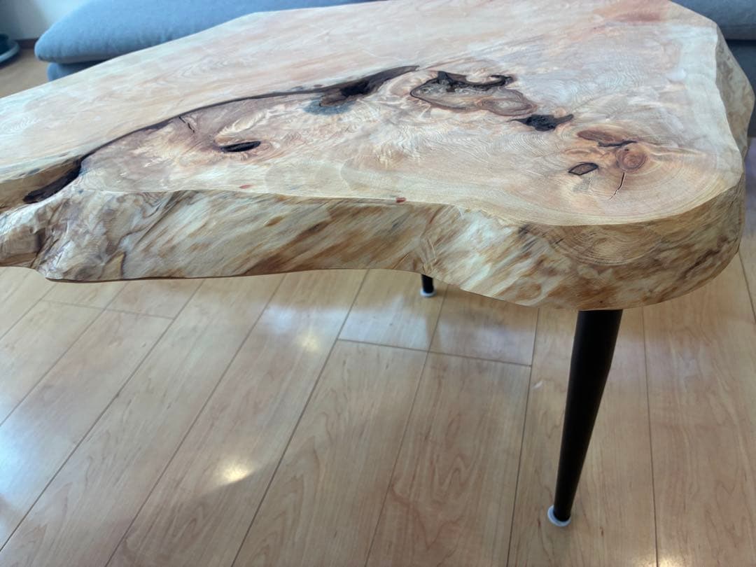 【銘木】木曽檜葉（キソヒバ）一枚板センターテーブル節と裂目の美　極厚天板50mm