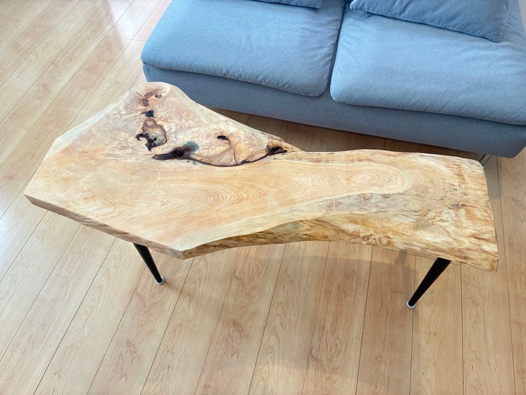 【銘木】木曽檜葉（キソヒバ）一枚板センターテーブル節と裂目の美　極厚天板50mm