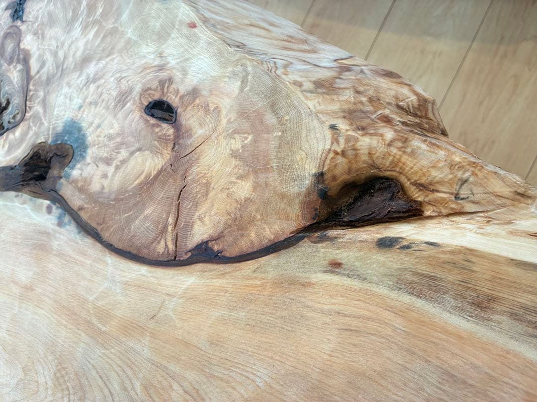 【銘木】木曽檜葉（キソヒバ）一枚板センターテーブル節と裂目の美　極厚天板50mm