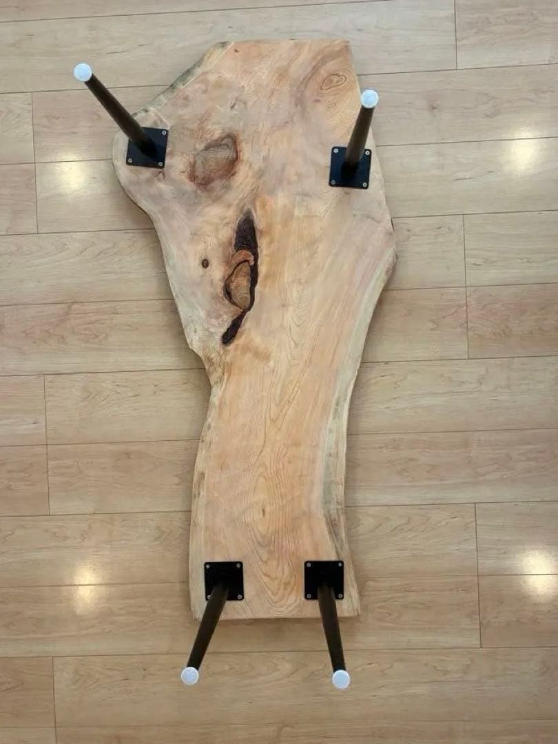 【銘木】木曽檜葉（キソヒバ）一枚板センターテーブル節と裂目の美　極厚天板50mm