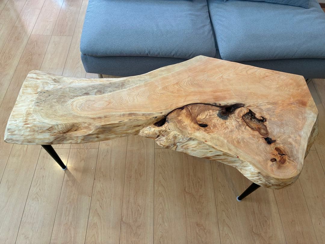 【銘木】木曽檜葉（キソヒバ）一枚板センターテーブル節と裂目の美　極厚天板50mm