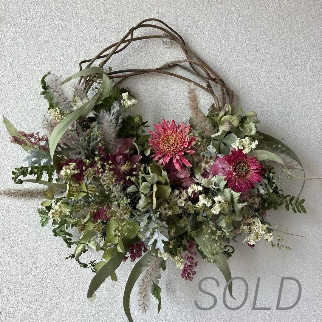 ガーベラと紫陽花のグリーン×ピンクハーフリース　ドライフラワー　ユーカリ