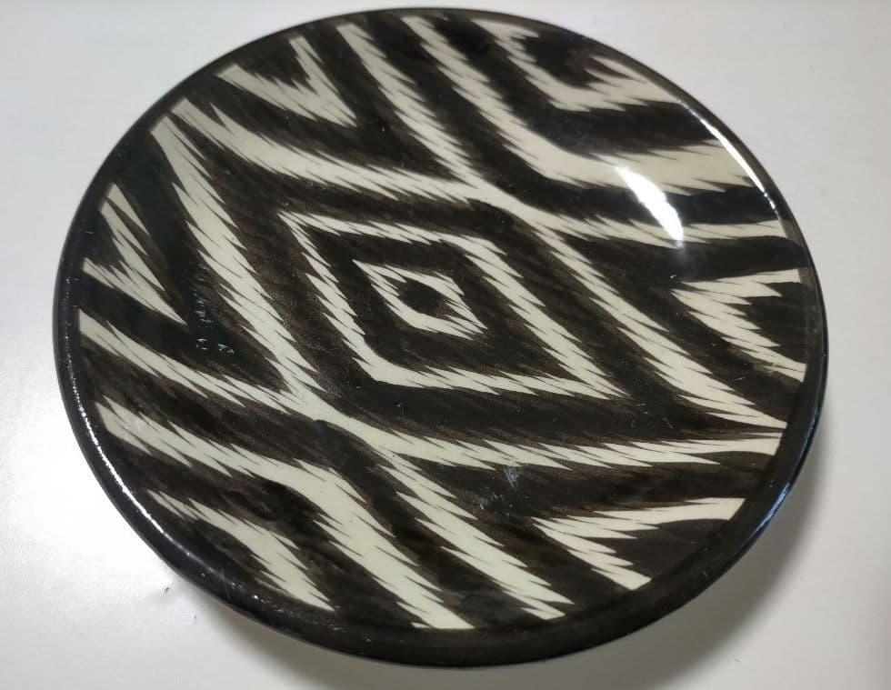 ウズベキスタン アドラス柄 陶器 ティーポット、受け皿、カップ2個付き