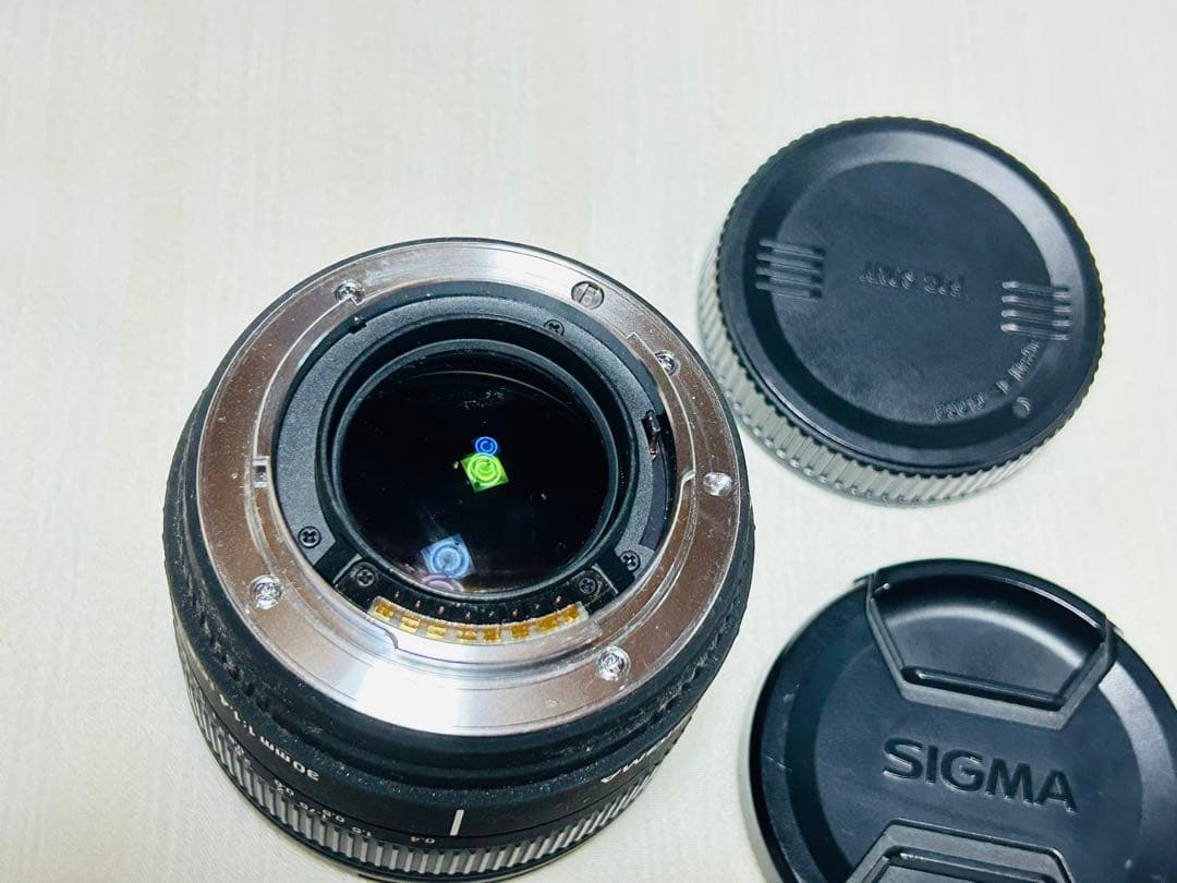 SIGMA 30mm F1.4 DC レンズ