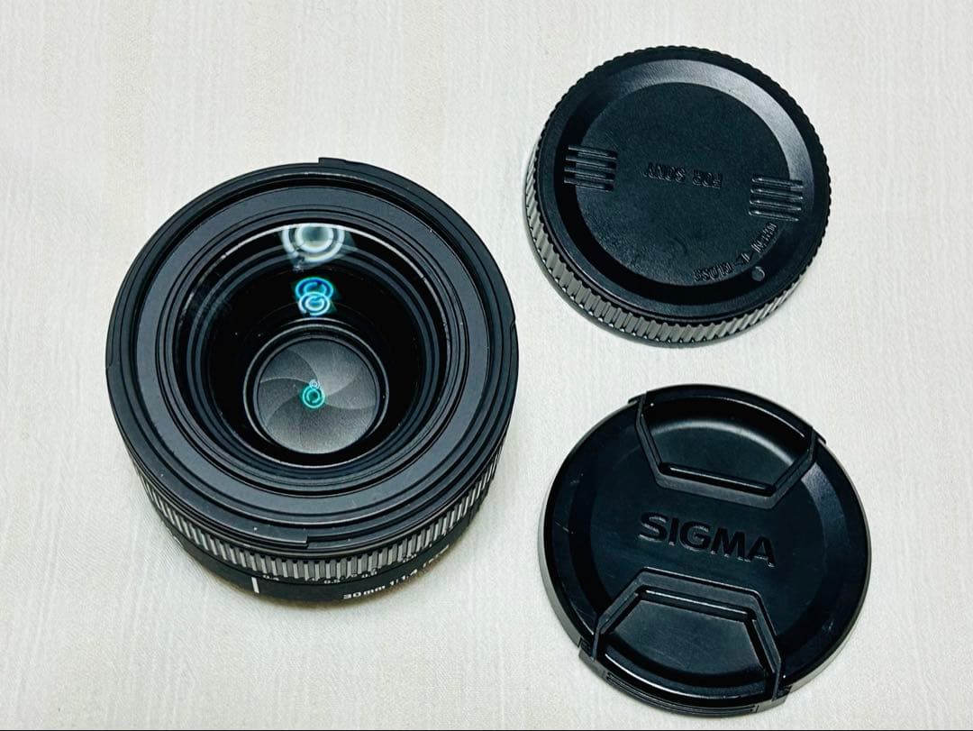 SIGMA 30mm F1.4 DC レンズ