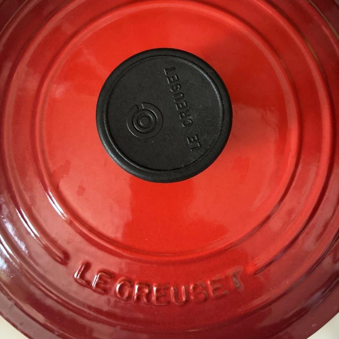 赤い両手鍋 ル　クルーゼ