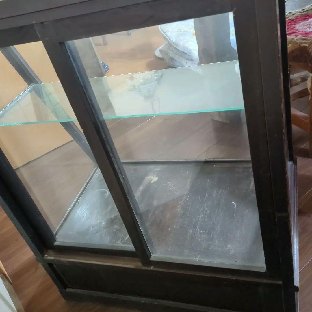 アンティークガラスケース 棚　コレクションケース　陳列棚　古民家　カフェ　飾り棚