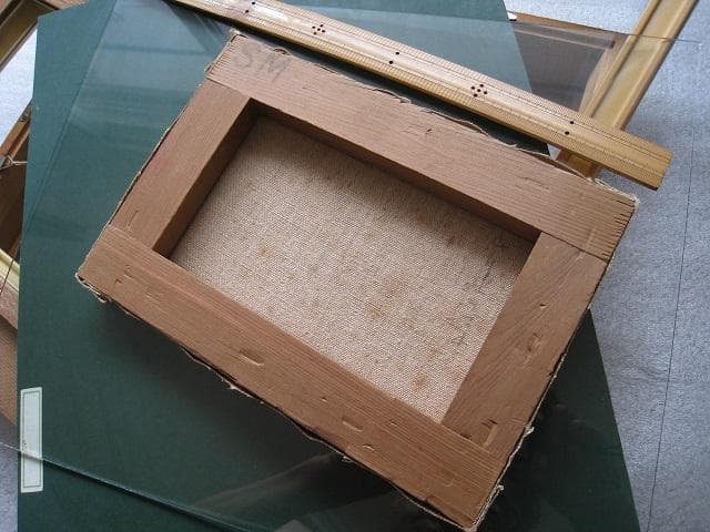 ☆ 油彩画　　☆セントポリア　 ☆ 木製額縁付き　☆ 作者不明　☆ 昭和レトロ