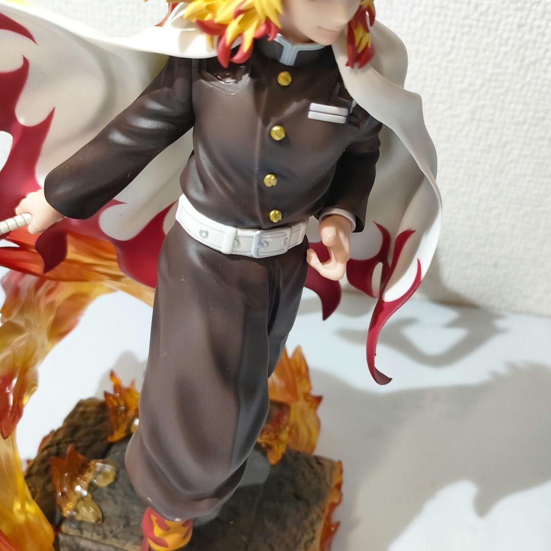 ☆　g.e.m　鬼滅の刃フィギュア　煉獄杏寿郎　刀納無し　☆