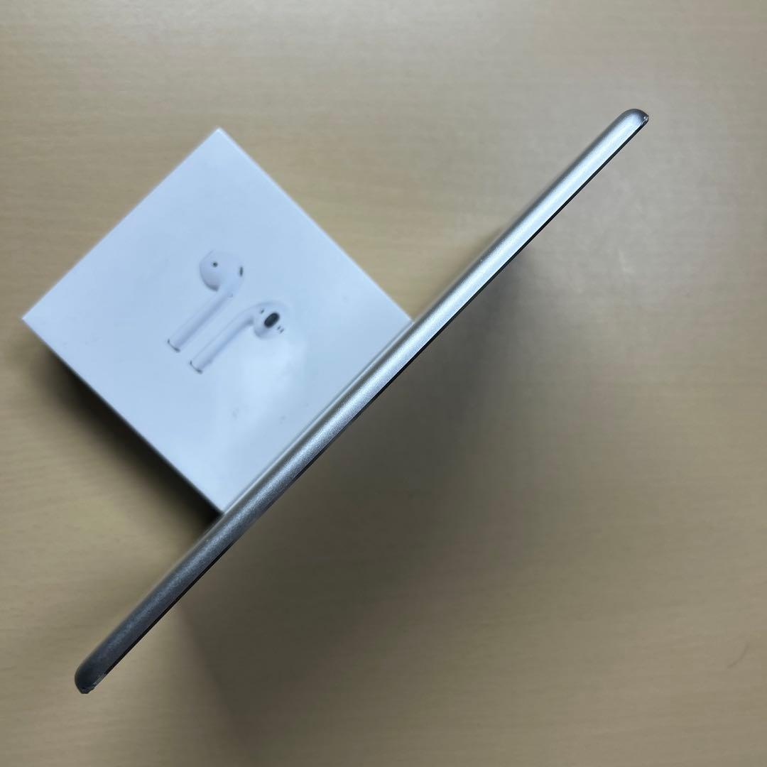 iPad mini4 32GB セルラー　SIMフリー　割れなし