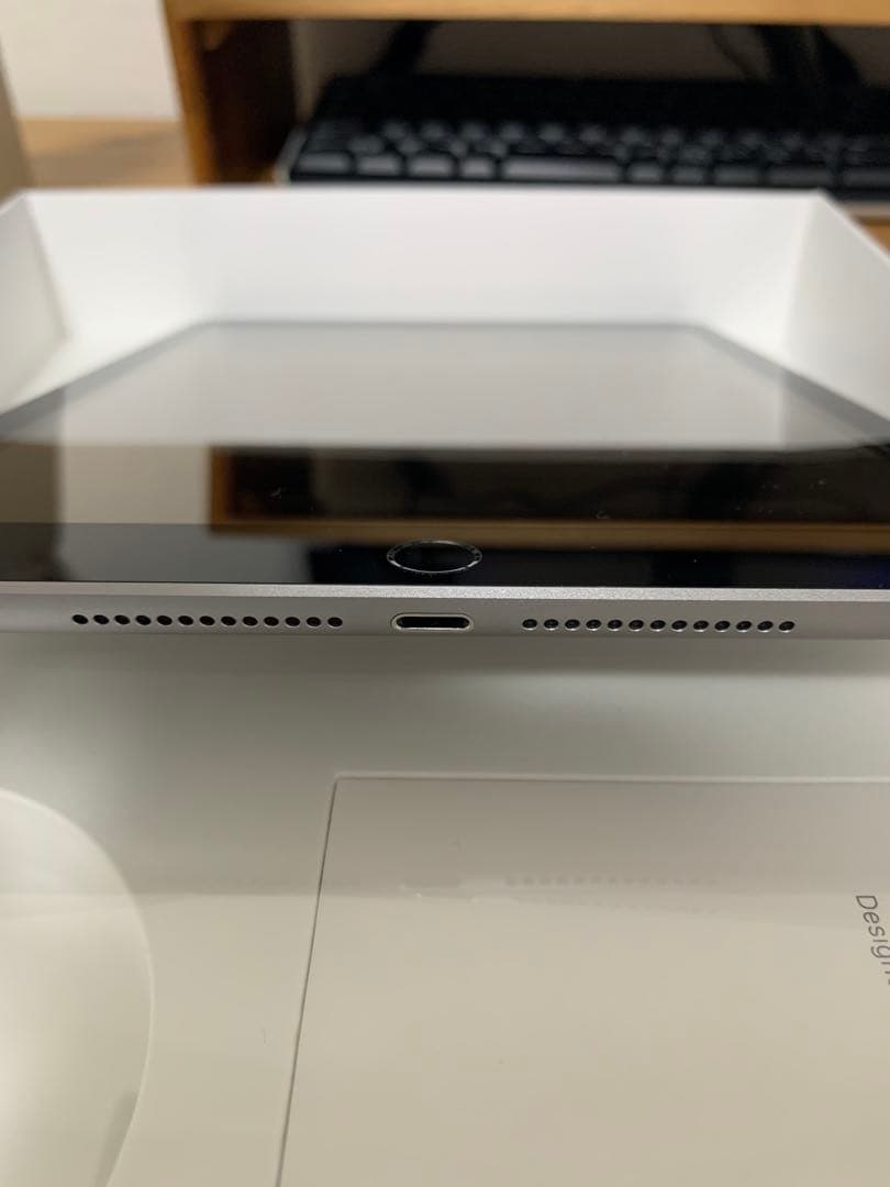 iPad 第6世代 32GB Wi-Fiモデル