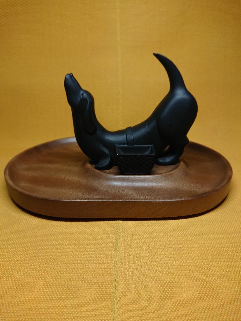 いぬ　犬　金属　オブジェ　置物　インテリア　工芸品　美術品　A3235