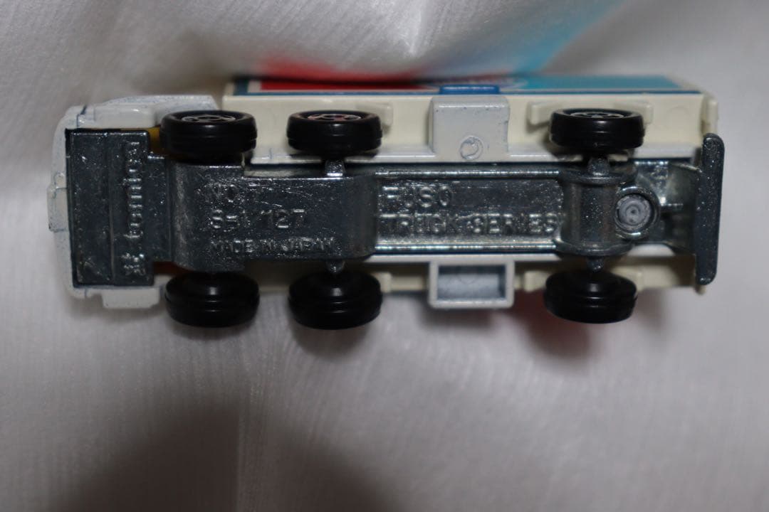 日本製　国産　トミカ　三菱　ふそう　ウイング　ルーフトラック　ペプシコーラ