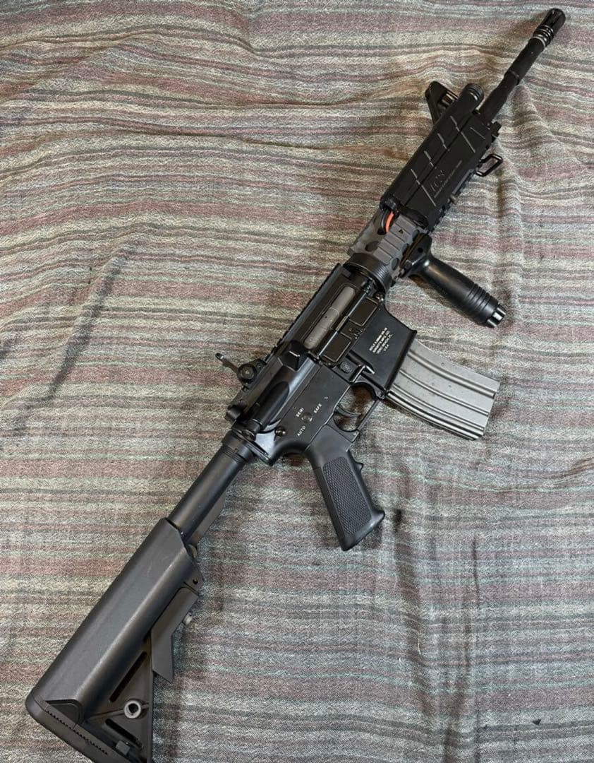 東京マルイ　sr16 m4 g&pメタルフレーム組み込み　カスタム　次世代
