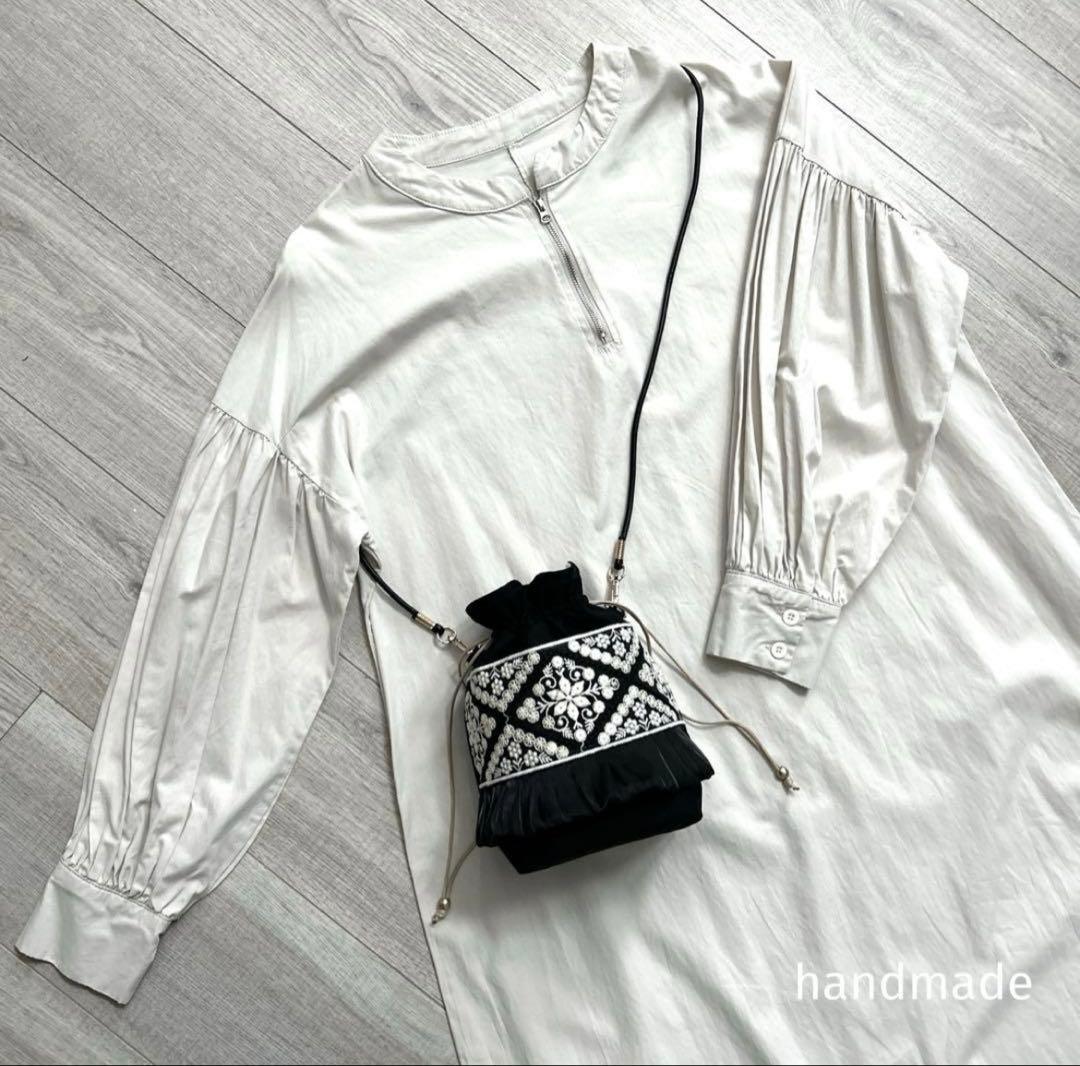 インド刺繍リボン　バッグ　ポシェット　ポーチ　巾着　サコッシュ　ショルダーバッグ