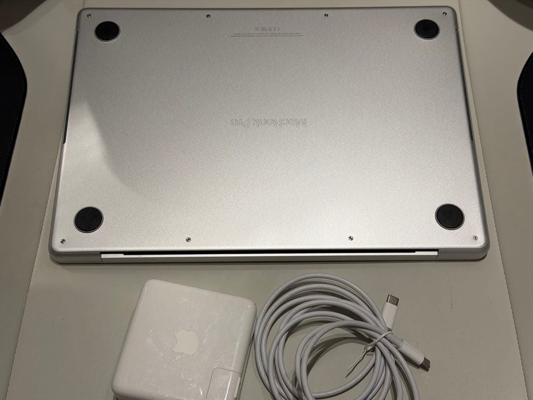 MacBook Pro 14“ M1 Max 64GB US