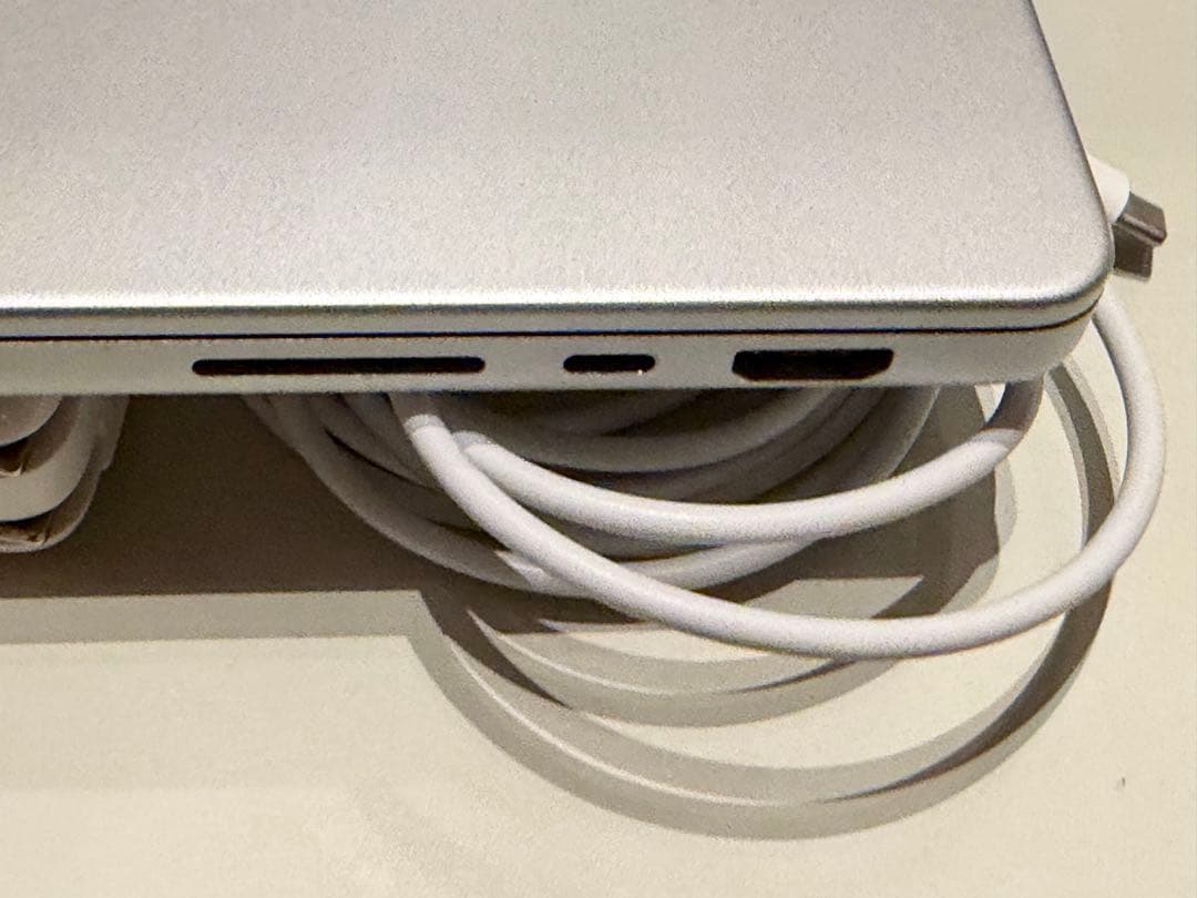 MacBook Pro 14“ M1 Max 64GB US