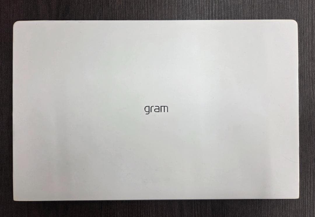 LG gram 15インチ/ i5 / 16Gb / 512Gb / オフィス