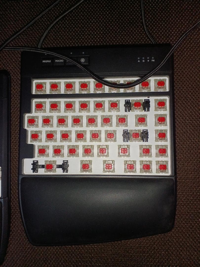 Kinesis Freestyle Edge RGB (赤軸) + リフトキット