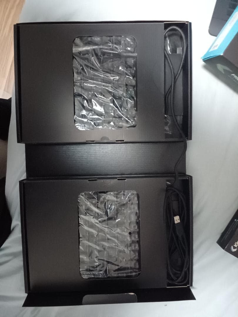 Kinesis Freestyle Edge RGB (赤軸) + リフトキット