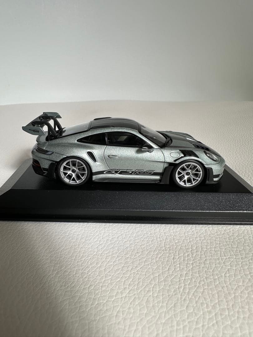 ミニカー MINICHAMPS Porsche 911 GT3RS 2023 1/43