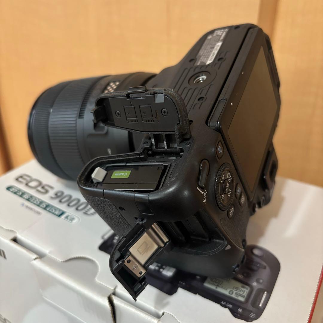 EOS 9000d 18-135 レンズキット　フルセット