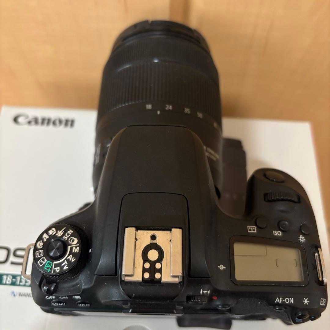 EOS 9000d 18-135 レンズキット　フルセット